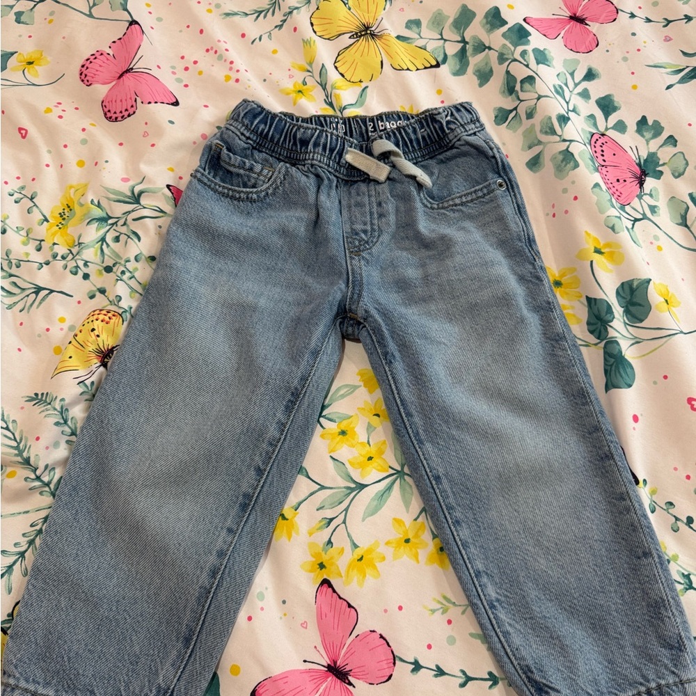Gap baby baggy jeans. Size 2Y